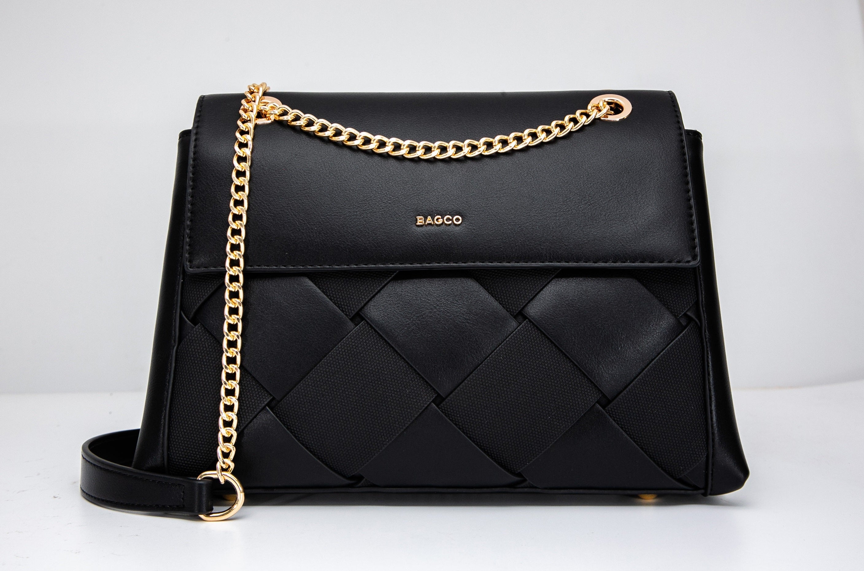 set of Medium Leather Crossbody Bag with Wallet - Black – UAE