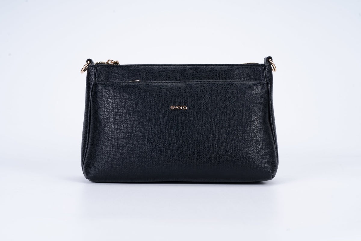 A shoulder bag for women that exudes an abundance of charm - Black.